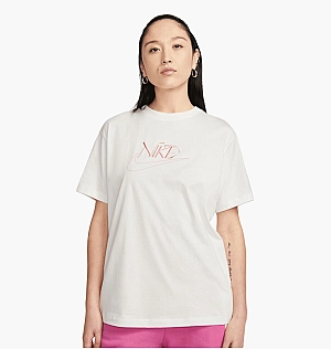 Футболка Nike Sportswear WomenS T-Shirt White FB8203-133