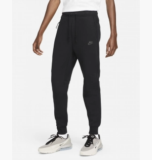 Штаны Nike Sportswear Tech Fleece Black FB8002-010