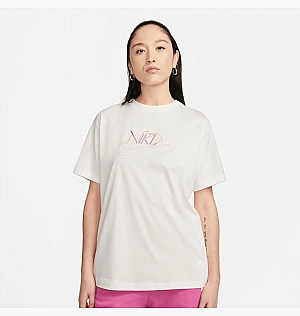 Футболка Nike Sportswear WomenS T-Shirt White FB8203-133