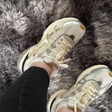 Кросівки жіночі Nike V2K Run Beige/Grey HJ7245-100