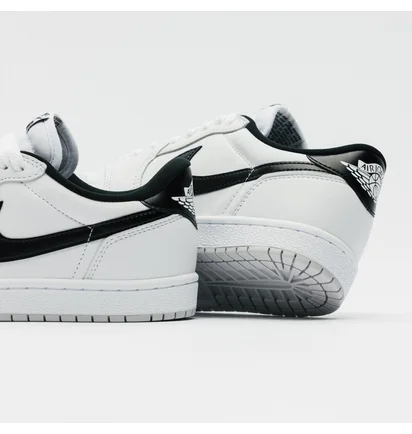 Кросівки чоловічі Air Jordan 1 Low White FB9933-102