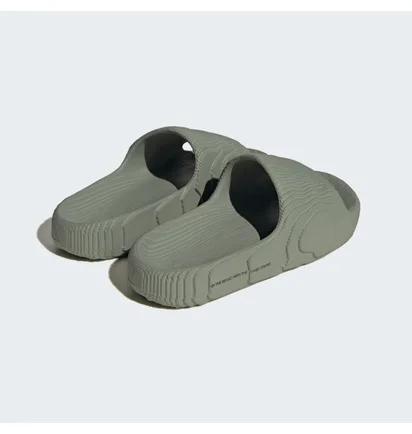 Тапочки жіночі Adidas Adilette 22 Slides Olive IG8264