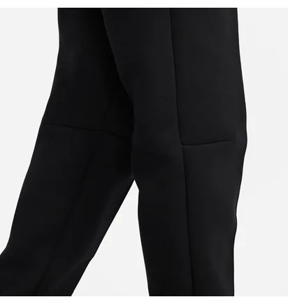 Женский спортивный костюм Nike Tech Fleece 24 Black FB8330-010__FB8338-010