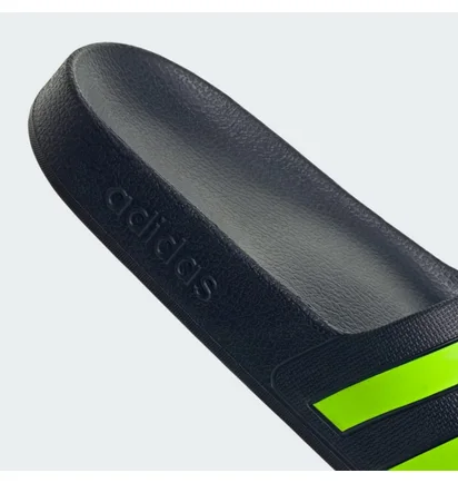 Тапочки унисекс Adidas Adilette Aqua Black IE8915