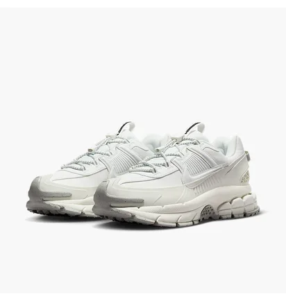 Кросівки жіночі Nike Zoom Vomero Roam Beige HV6410-100