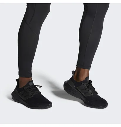 Кроссовки мужские Adidas Ultraboost 21 Black FY0306