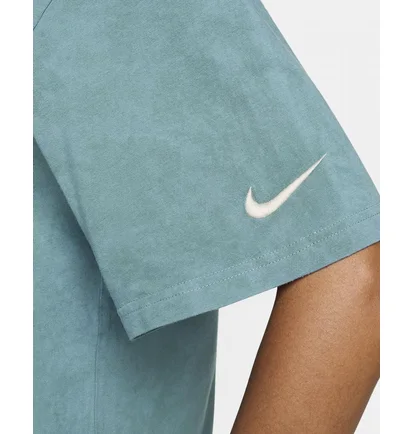 Футболка женская Nike T-Shirt Sportswear Light Blue FZ4889-361