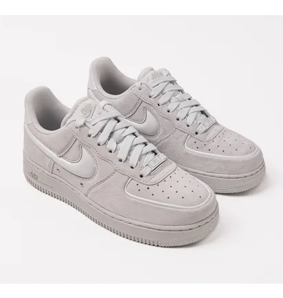 Кросівки жіночі Nike Air Force 1 07 White HV4406-100