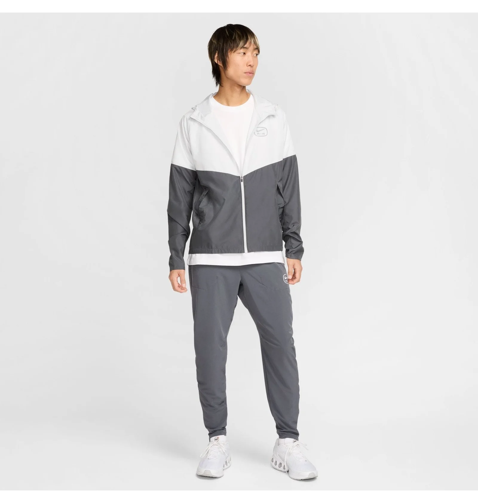ᐉ Ветровка мужская Nike Sportswear Air Run Grey/White HM0187-068