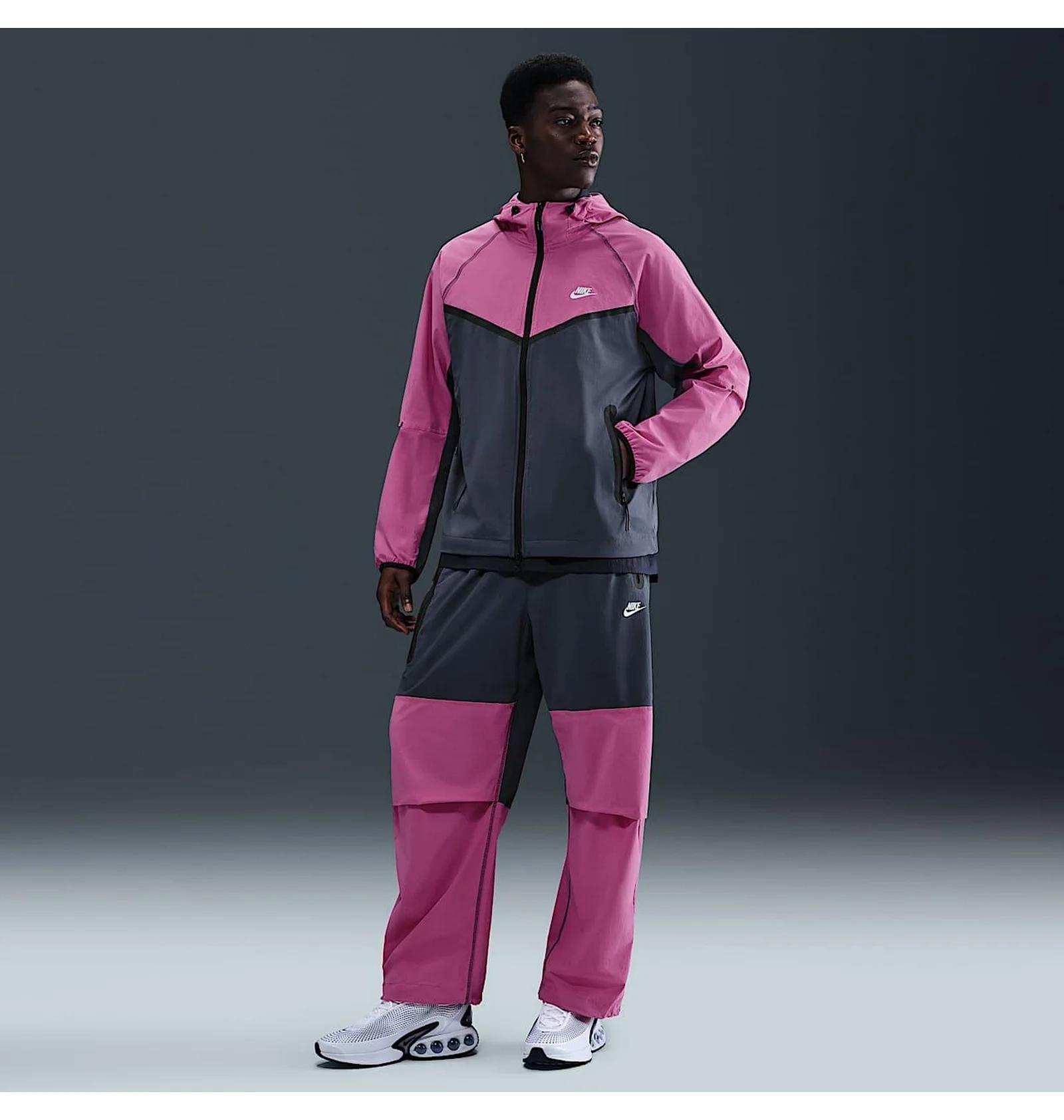 ᐉ Куртка мужская Nike Sw Tech Pink/Black HM7151-437 - купить в