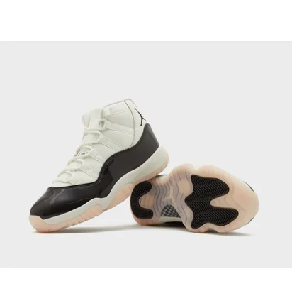Кроссовки женские Air Jordan Air 11 Retro White/Black AR0715-101