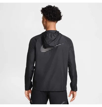 Вітровка чоловіча Nike Miler Flash Black IB3770-010