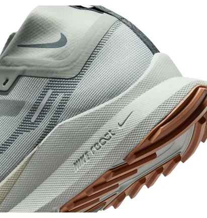Кросівки чоловічі Nike React Pegasus Trail 4 Gtx Olive DJ7926-304