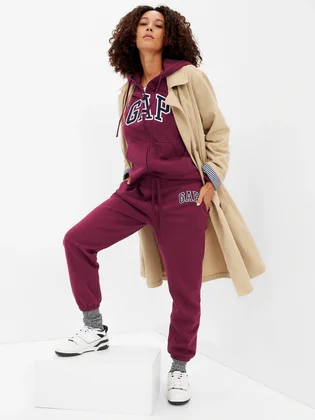 Штаны женские GAP Regular Fit Bordo 463492-03