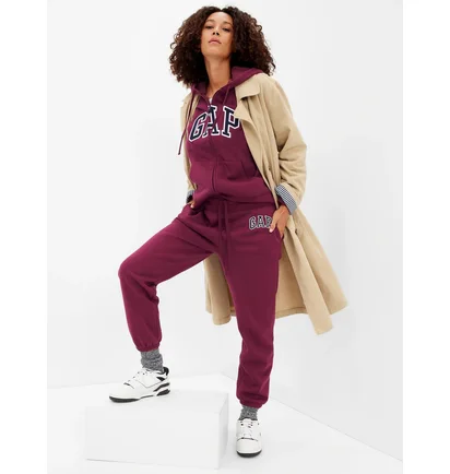 Штаны женские GAP Regular Fit Bordo 463492-03