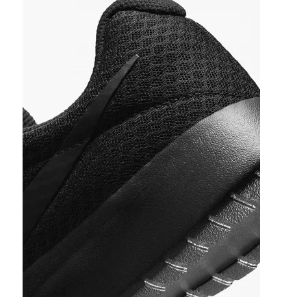Кроссовки женские Nike Tanjun Black DJ6257-002