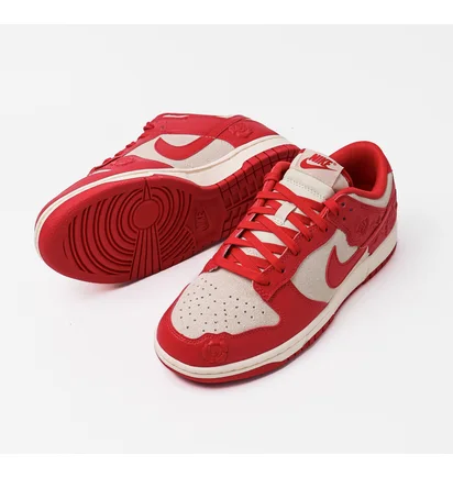 Кросівки жіночі Nike Dunk Low Red HF1986-100