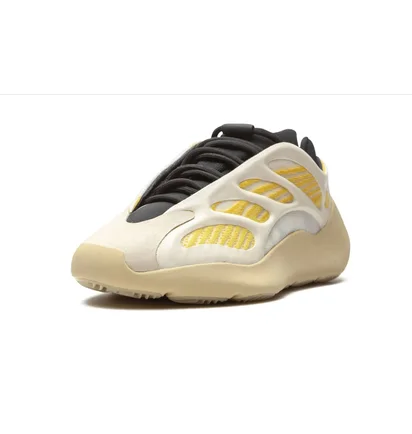 Кросівки чоловічі Adidas Yeezy 700 V3 White G54853