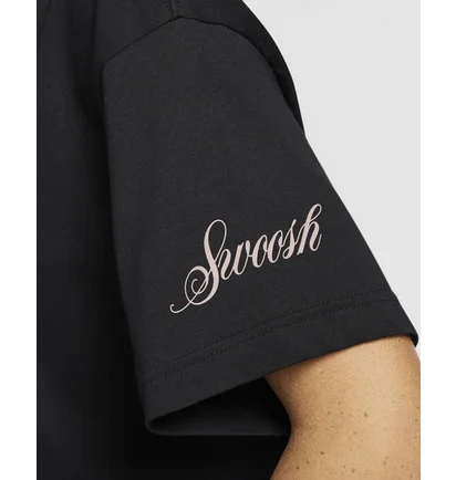 Футболка жіноча Nike T-Shirt Sportswear Black FZ2855-010