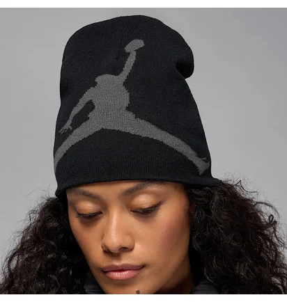 Шапка мужская Air Jordan Brooklyn Peak Beanie Black II2413-010