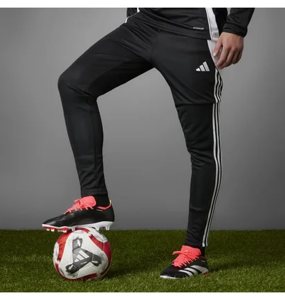 Бутсы унисекс Adidas Predator League Fg Black IG7762