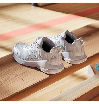 Кроссовки женские Adidas Novaflight 2 Indoor White IG1609