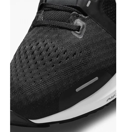 Кросівки чоловічі Nike AIR ZOOM VOMERO 16 DA7245-001