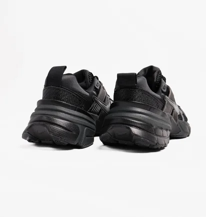 Кросівки жіночі Nike V2K Run Shoes Black FD0736-001