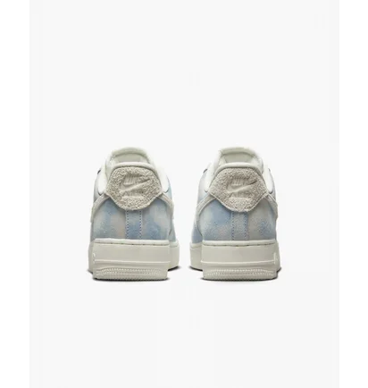Кроссовки женские Nike Air Force 1 07 Se Light Blue Fd0883-400