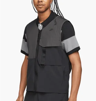 Жилетка мужская Nike Sportswear Tech Pack Unlined Gilet Vest Grey DM5534-060