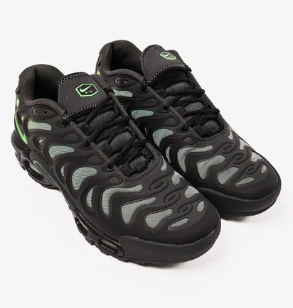 Кросівки чоловічі Nike Air Max Plus Drift Shoes Black/Green FD4290-006