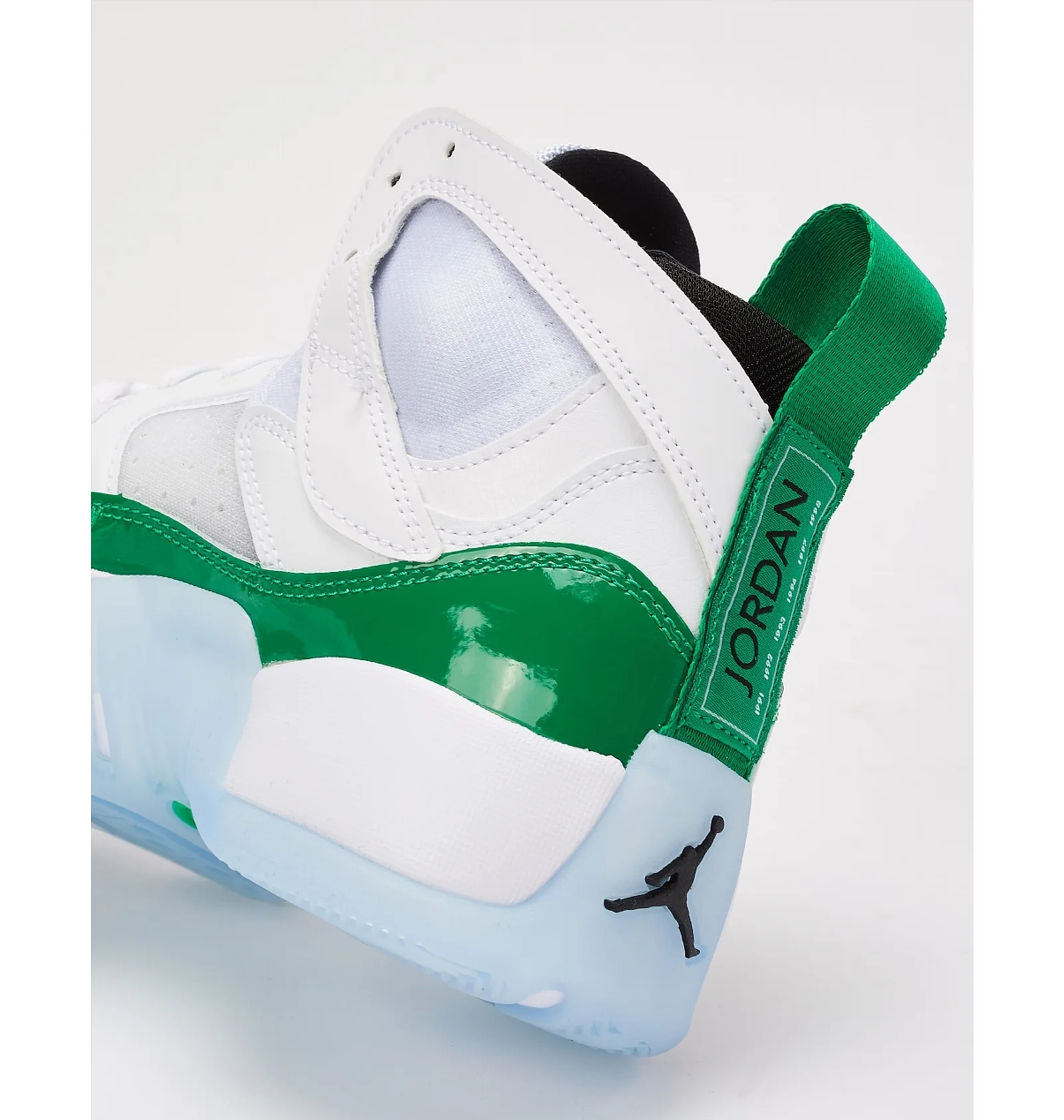 ᐉ Кроссовки мужские Air Jordan Jumpman Two Trey White DO1925-130