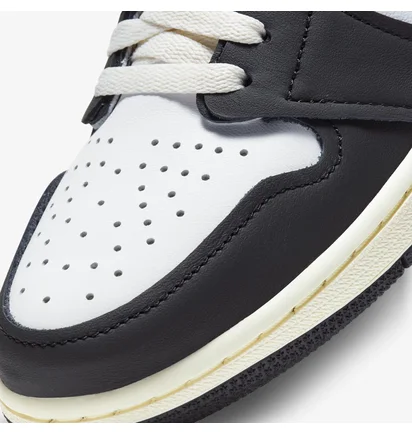 Кроссовки мужские Air Jordan 1 Retro High Og Black/White 555088-118