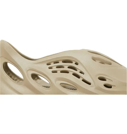 Тапочки мужские Adidas Yeezy Foam Runner Beige GV6840