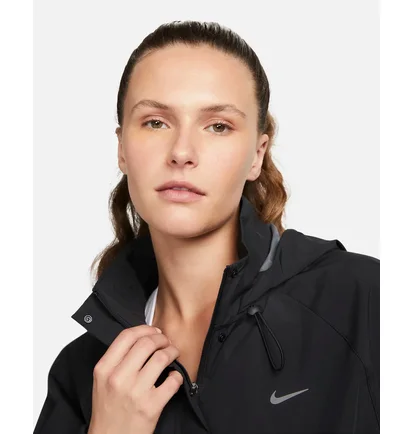 Куртка жіноча Nike Swift Sf Jkt Black FB7492-010