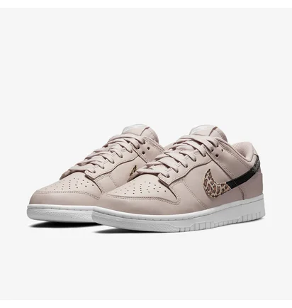Кросівки жіночі Nike Dunk Low Se Pink DD7099-200