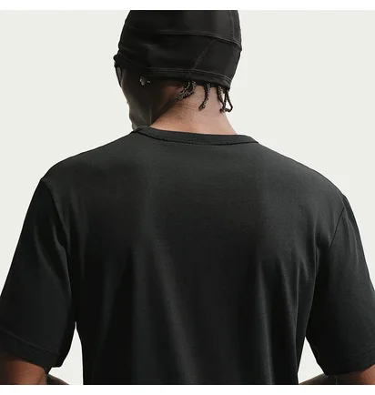 Футболка чоловіча Nike Sportswear MenS T-Shirt Black IQ0471-011