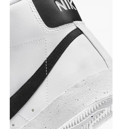 Кроссовки женские Nike Blazer Mid 77 Next Nature White DO1344-101