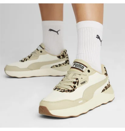 Кросівки жіночі Puma Runtamed Platform Drama Beige 396437-01