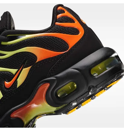 Кросівки дитячі Nike Air Max Plus Younger Kids Shoes Black FZ0023-040