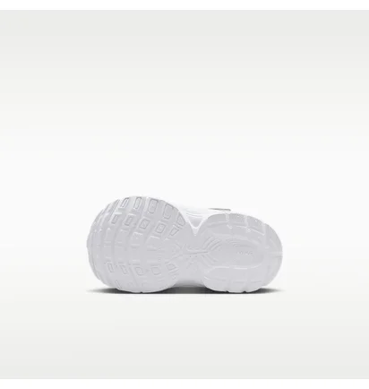 Кросівки дитячі Nike V5 Runner White/Metallic HQ6413-100