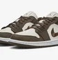 Кроссовки женские Air Jordan Low Se Beige/Olive DV0426-301