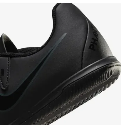 Футзалки дитячі Nike Phantom Gx 2 Club Black FJ2606-002