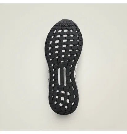 Кроссовки женские Adidas By Stella Mccartney Ultraboost Dna Shoes Black IH0087