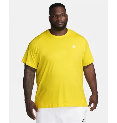Футболка мужская Nike T-Shirt Sportswear Club Yellow AR4997-718