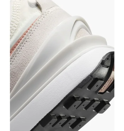 Кроссовки женские Nike Womens Shoes Beige Dn4696-102