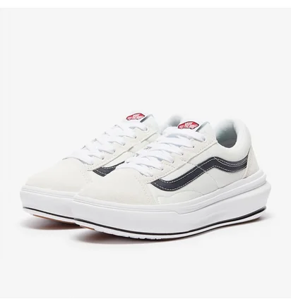 Кеди жіночі Vans Old Skool Overt Cc White Vn0A7Q5Ewht
