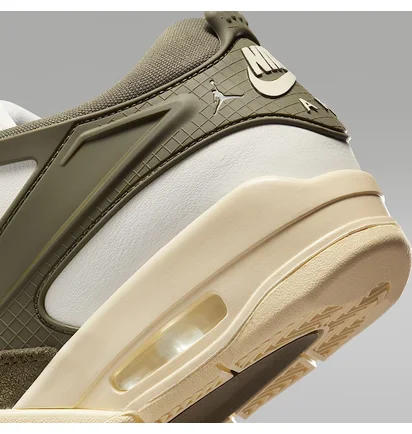 Кросівки чоловічі Air Jordan 4 Rm White/Olive FQ7940-121