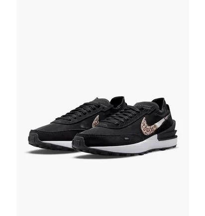 Кросівки жіночі Nike Waffle One Se Black DJ9776-001