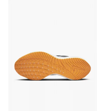 Кроссовки мужские Nike Vomero 16 Black DA7245-012